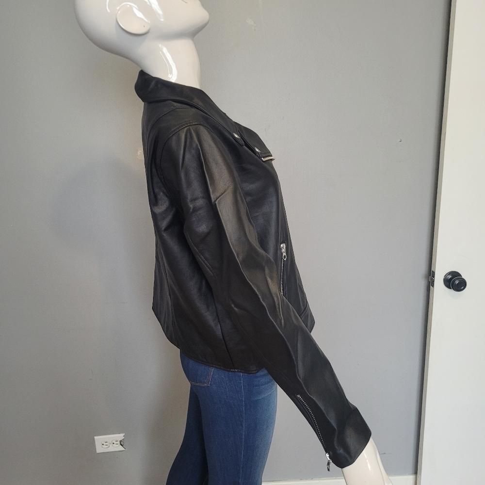 Torrid Faux Leather Moto Jacket, BNWT, Size 1X - Picture 3 of 7